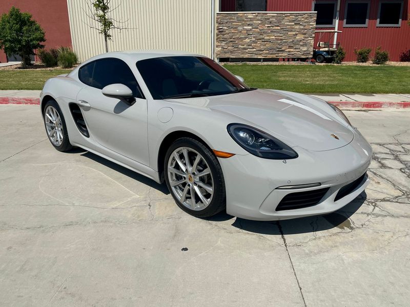 2018 Porsche 718 Cayman Base | Storm Mountain Motors