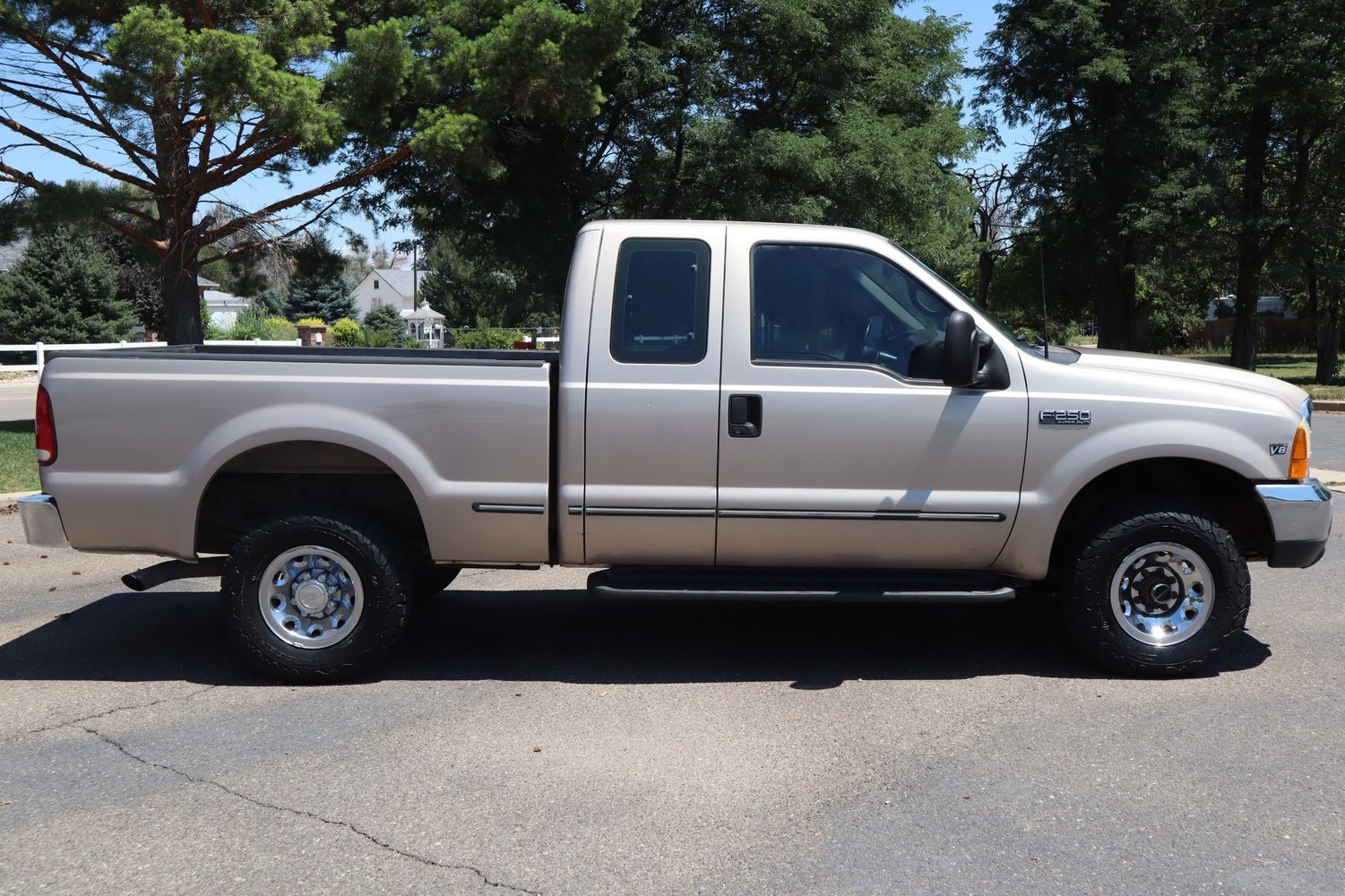 1999 Ford F-250 Super Duty XL | Victory Motors of Colorado