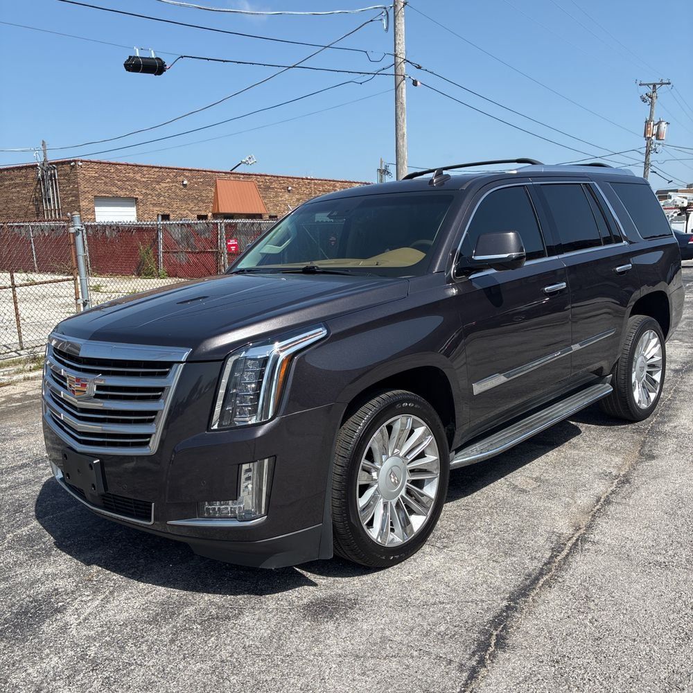 2015 Cadillac Escalade AWD Platinum's photo