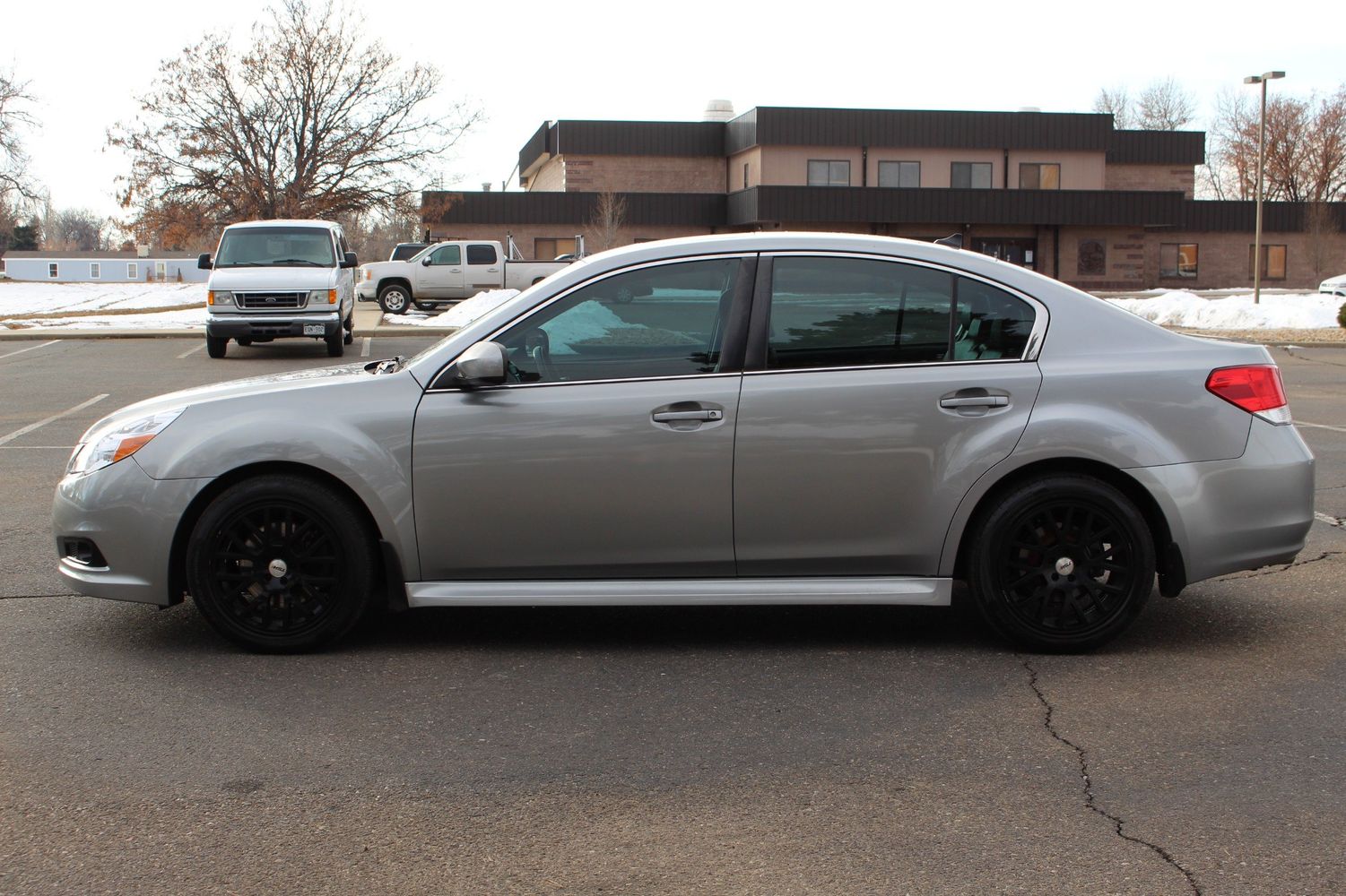 2011 Subaru Legacy 3.6R Limited | Victory Motors of Colorado