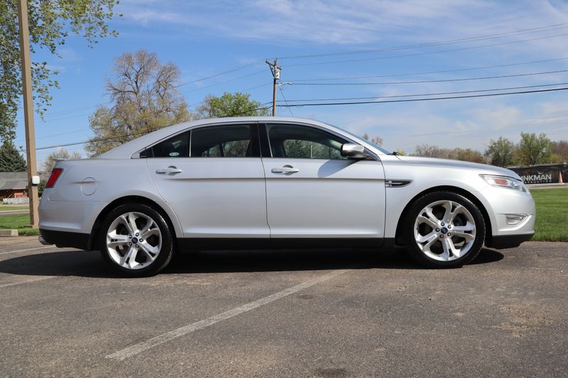 2012 Ford Taurus Photos