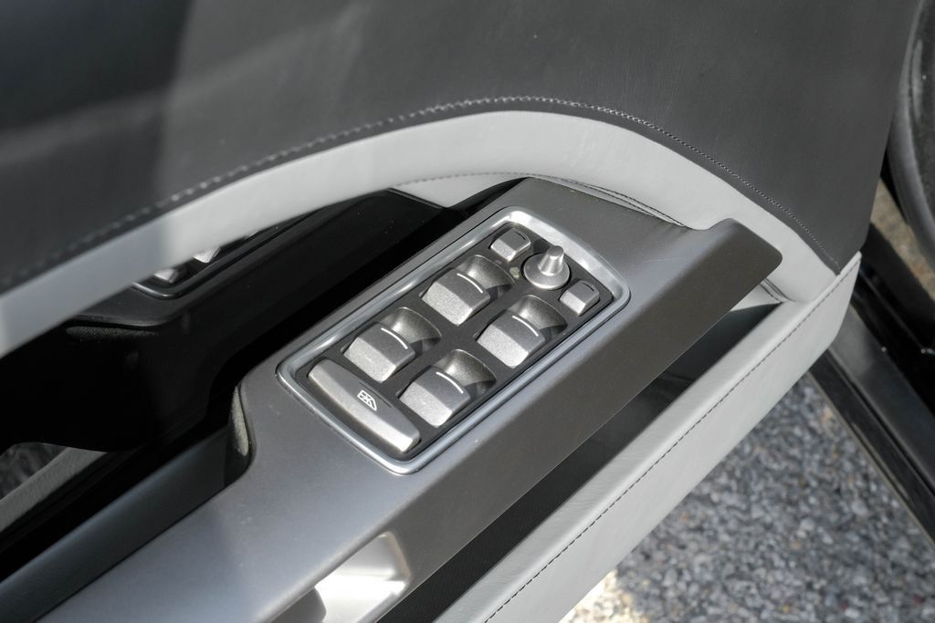 2011 Aston Martin Rapide VH4 photo 43
