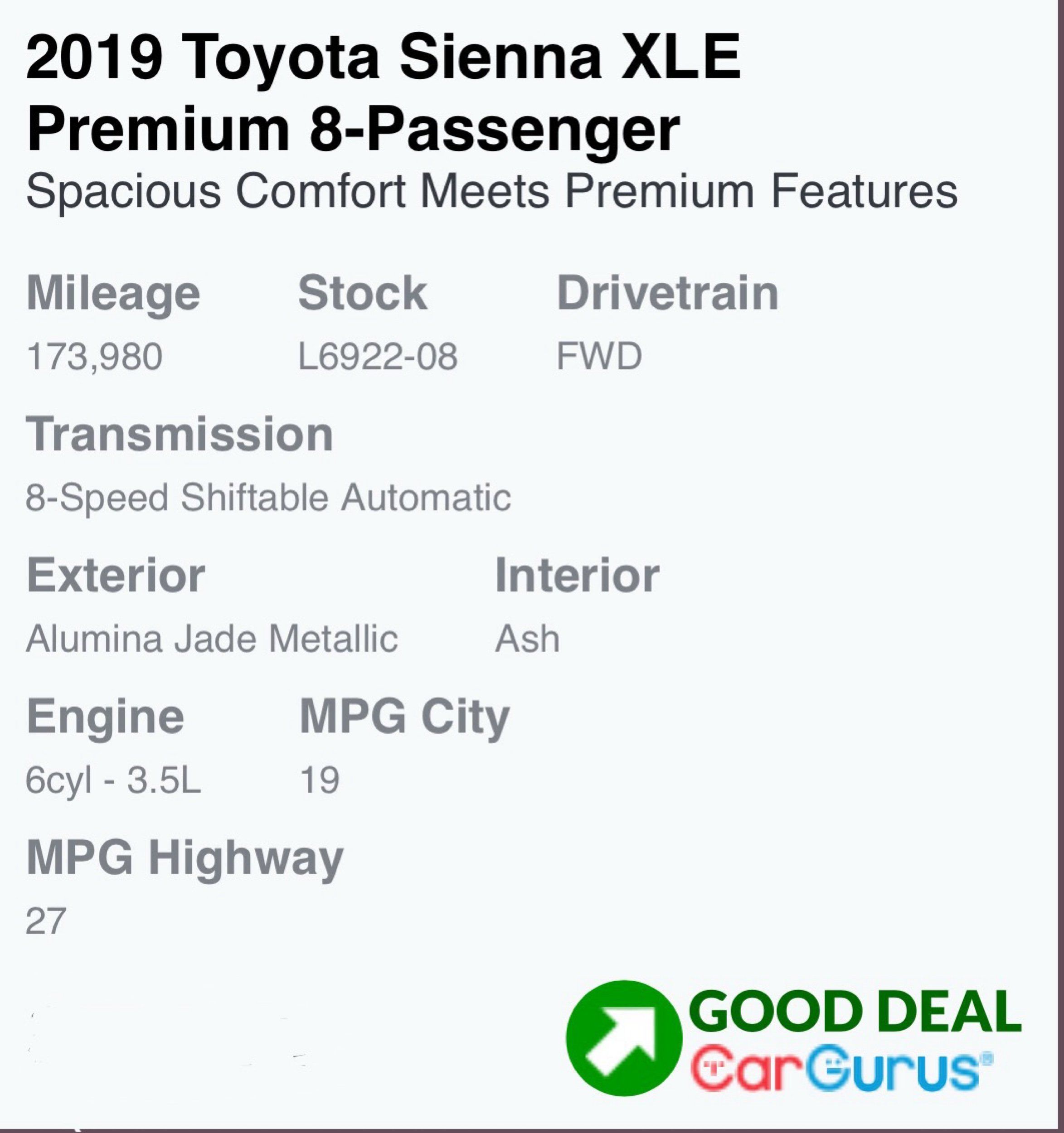 2019 Toyota Sienna XLE's photo