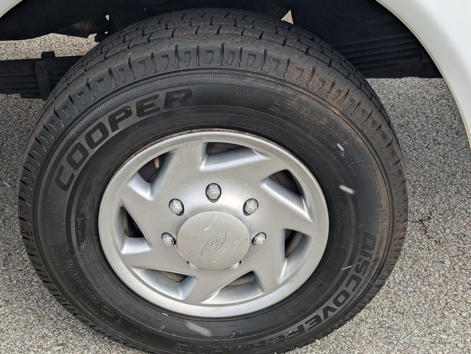 2015 Ford E-Series 74