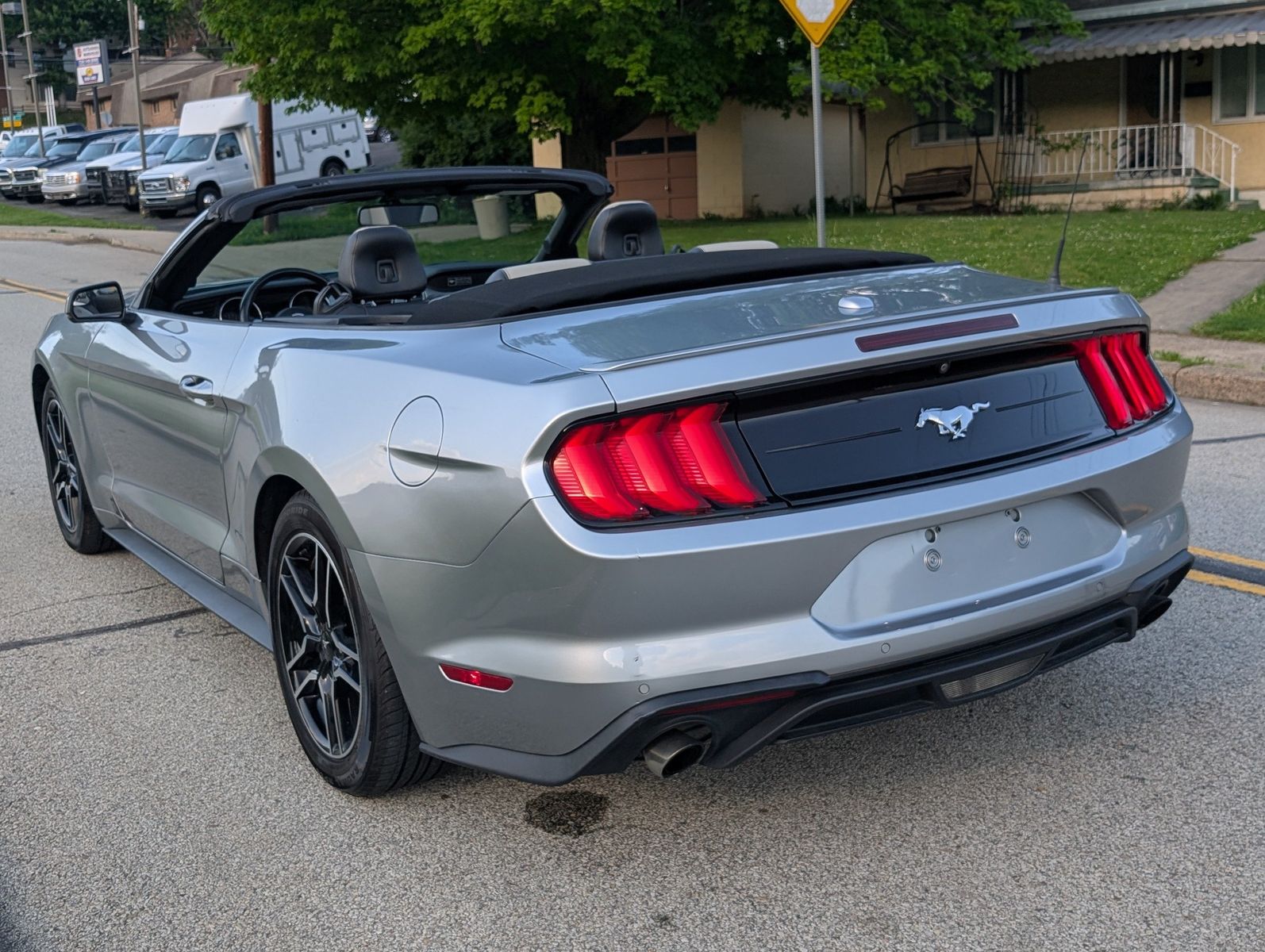 2020 Ford Mustang 16