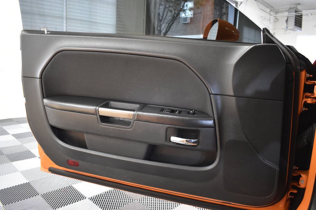 2014 Dodge Challenger SRT8 Core