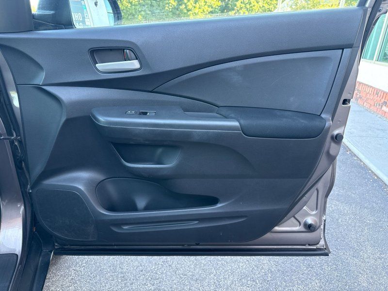 2012 Honda CR-V LX photo 15