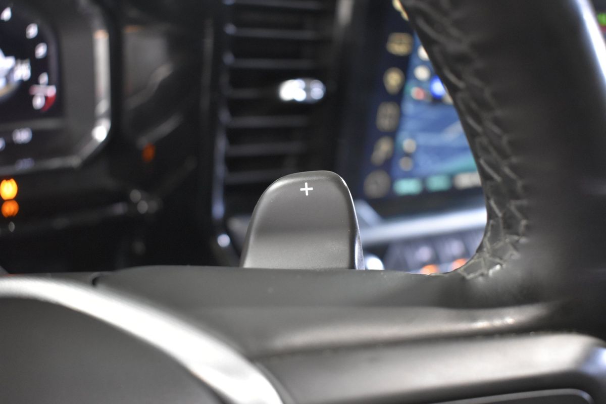 2024 GMC Sierra 1500 4WD Crew Cab Short Box SLT