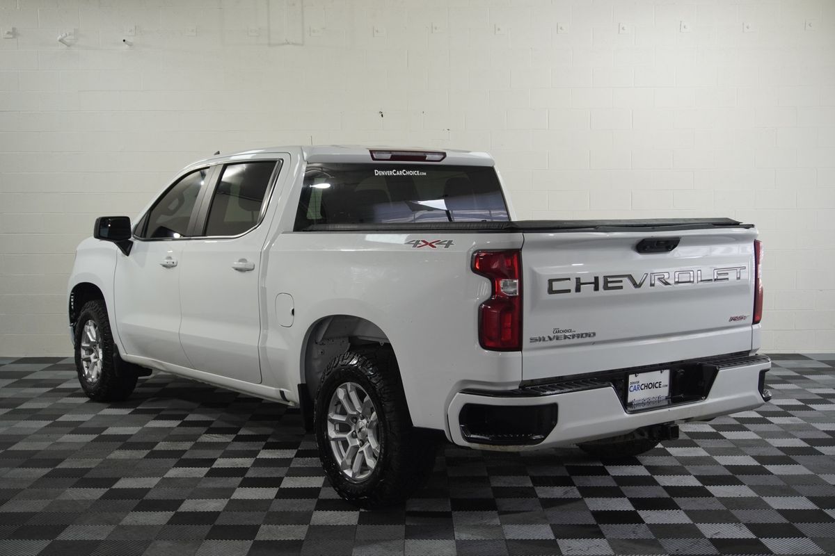 2022 Chevrolet Silverado 1500 4WD Crew Cab Short Bed RST