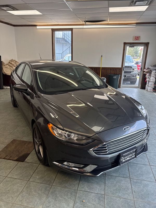 Gray 2018 Ford Fusion Sedan Front-Wheel Drive 6-Speed Automatic