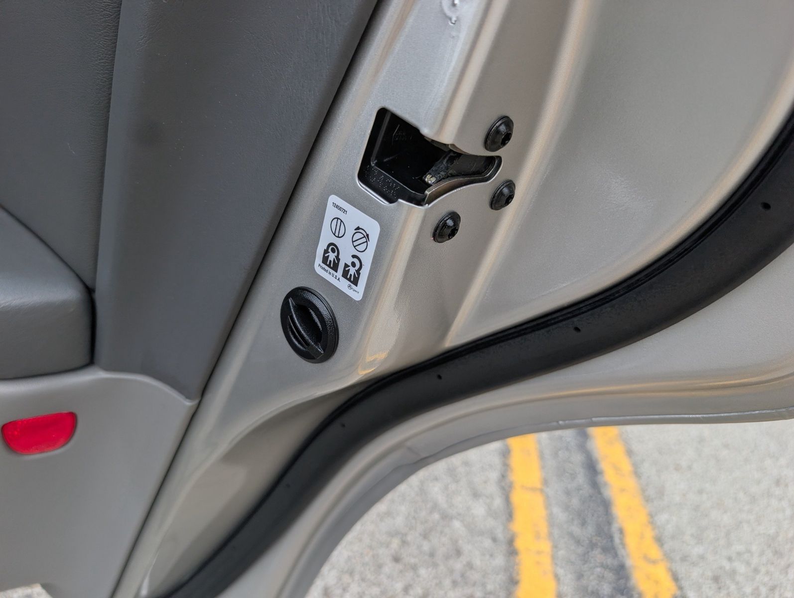 2005 Cadillac DeVille 117