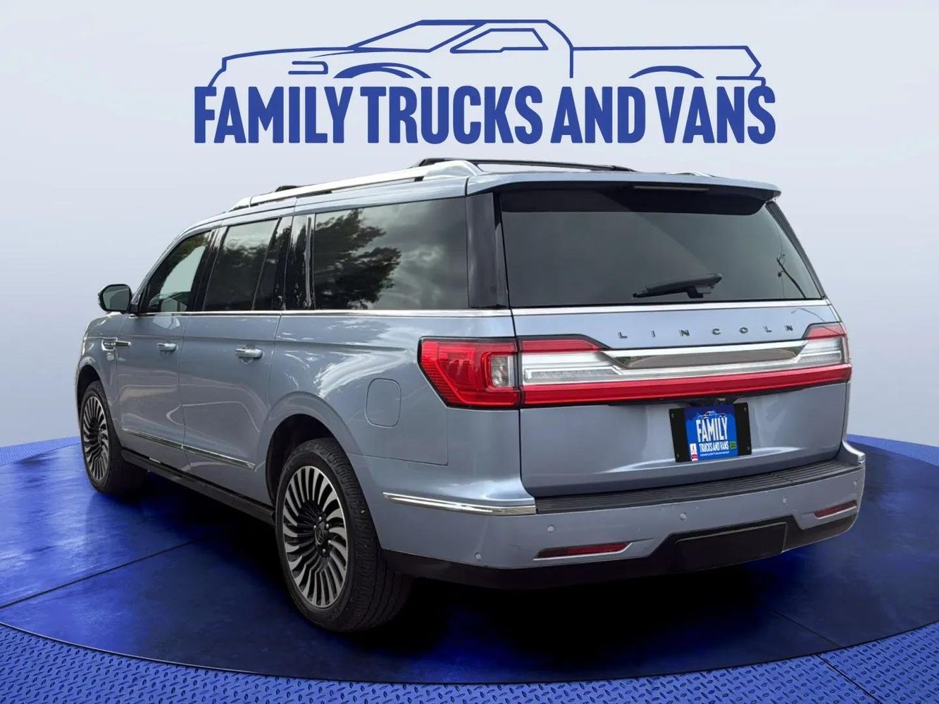 2020 Lincoln Navigator Black Label photo 2