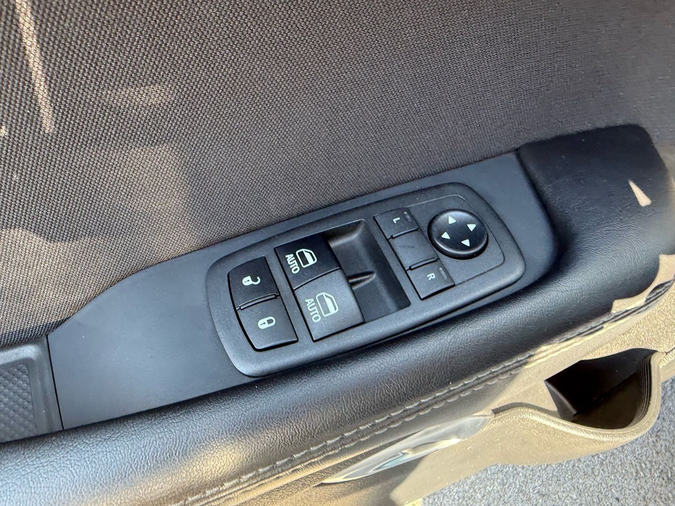 2019 Dodge Challenger R/T photo 17