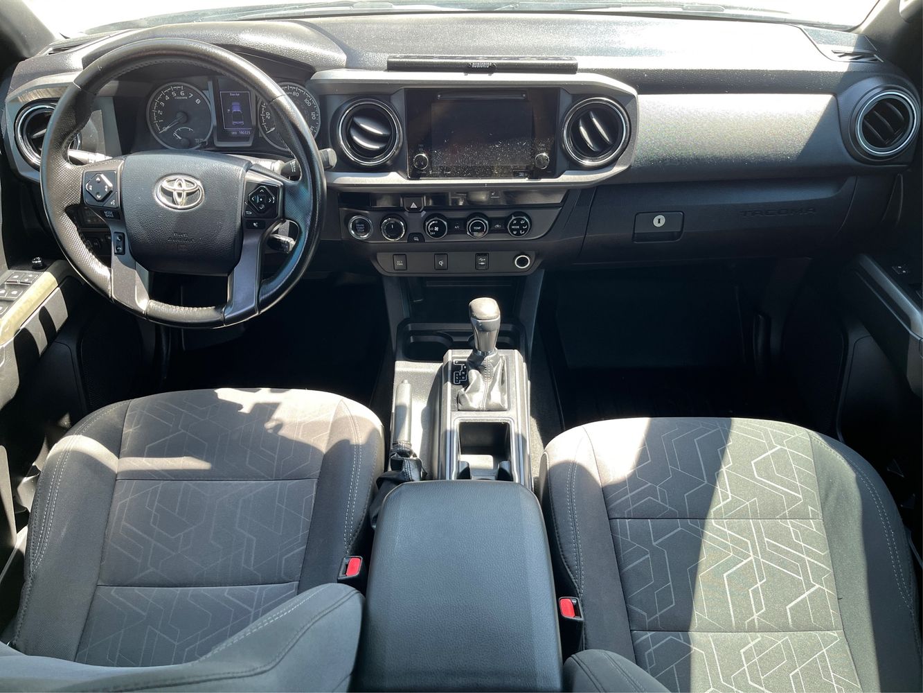 2017 Toyota Tacoma TRD Sport - Photo 16