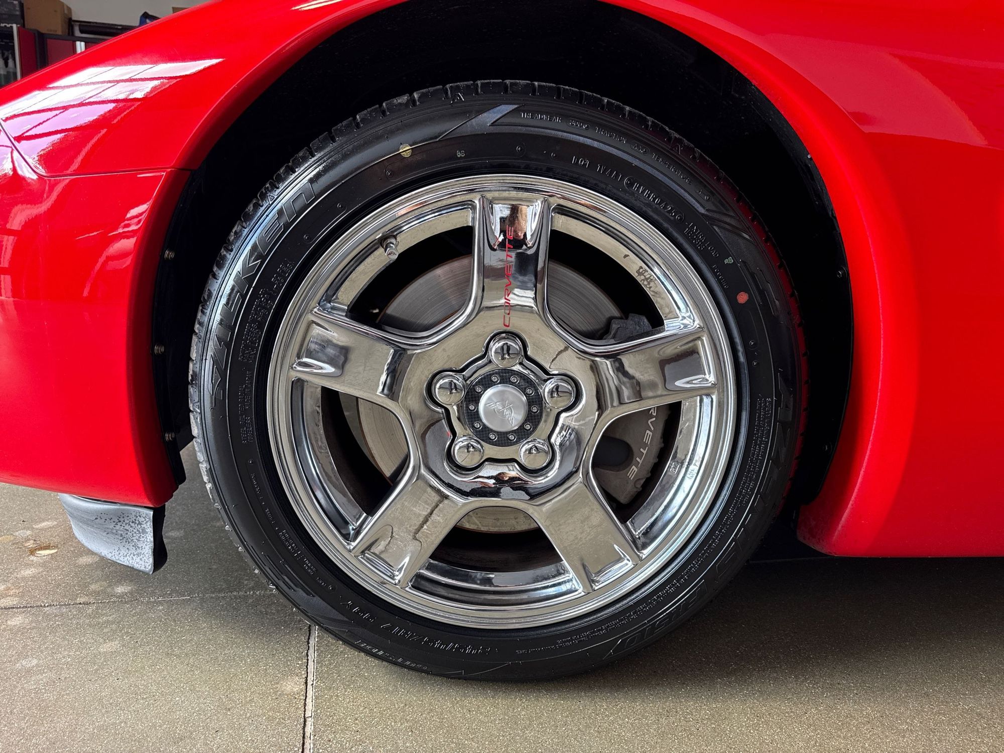 1997 Chevrolet Corvette Base photo 31