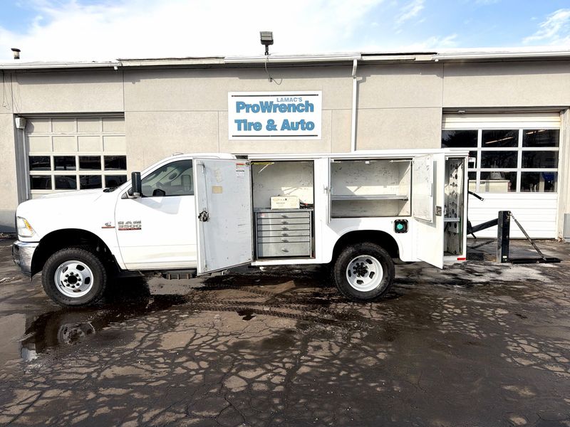 2015 RAM 3500 Chassis Tradesman 4WD