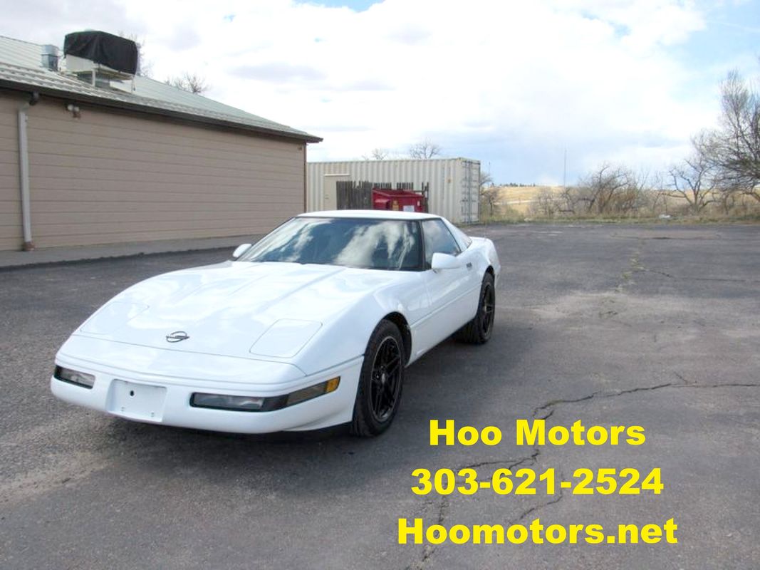 1995 Chevrolet Corvette Coupe RWD Coupe Rear-Wheel Drive 6-Speed Manual