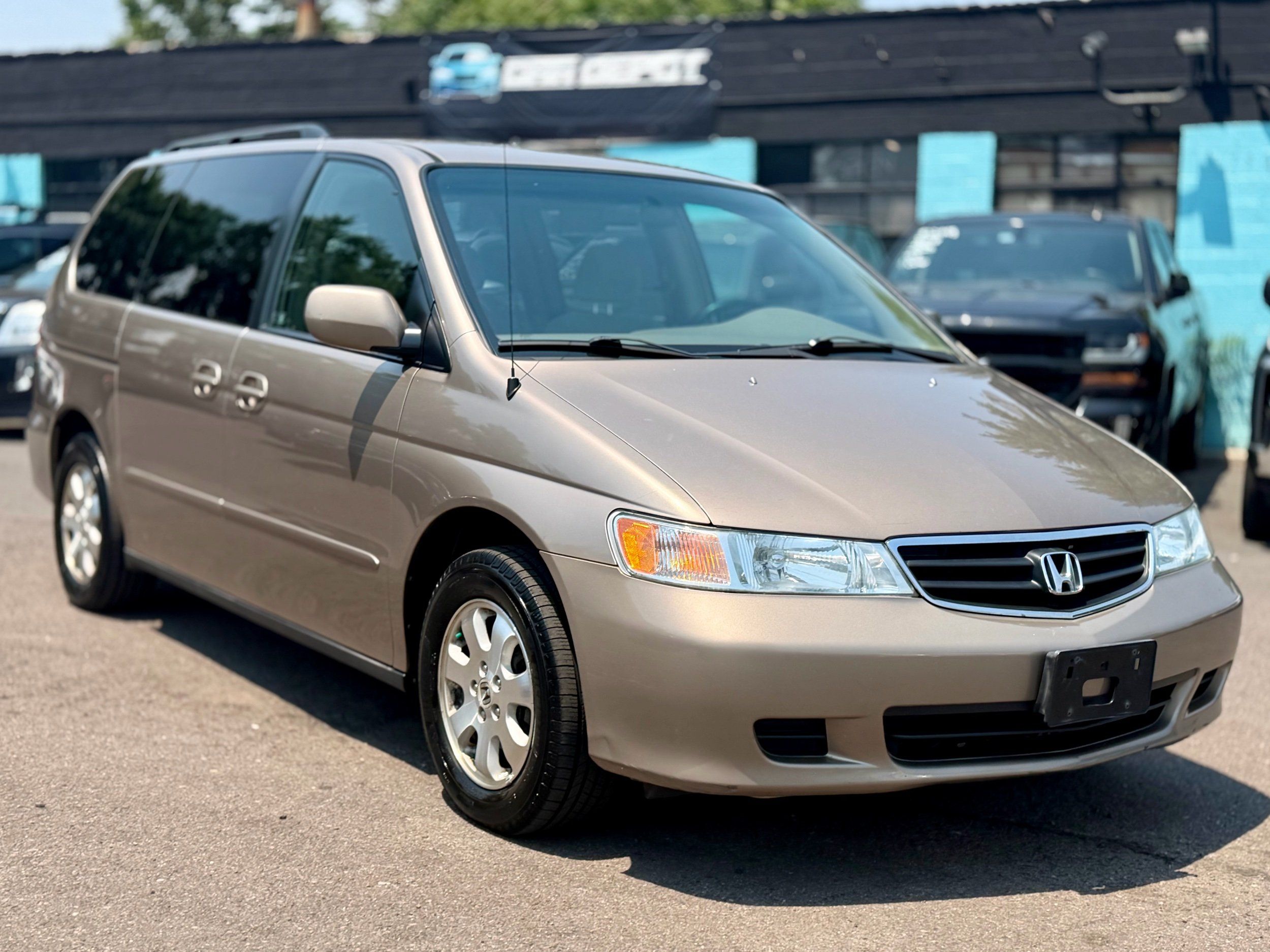 2004 Honda Odyssey EX's photo