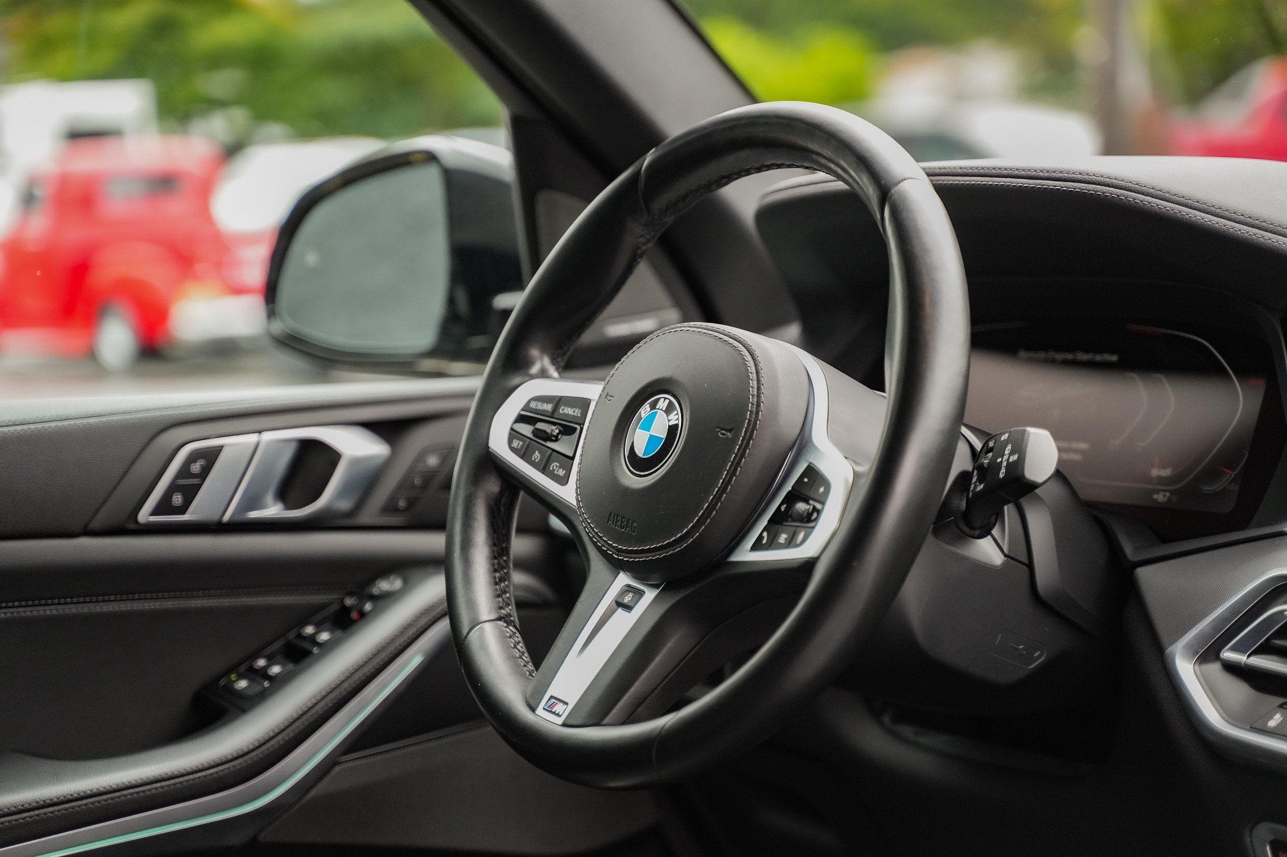 2021 BMW X5 M50i - Photo 19