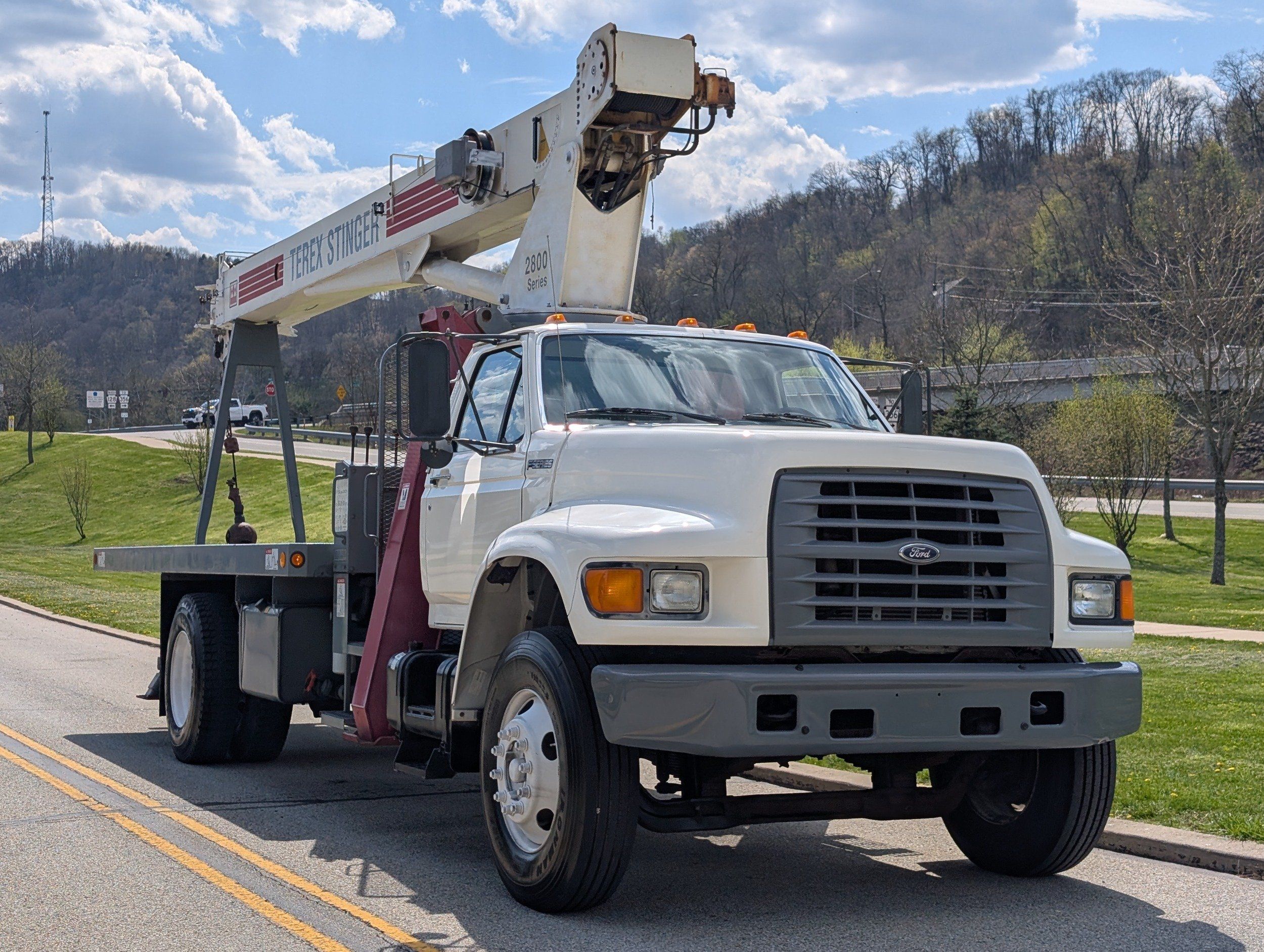 1998 Ford F-800's photo