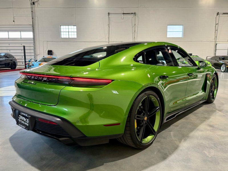 2022 Porsche Taycan Turbo S, photo 5