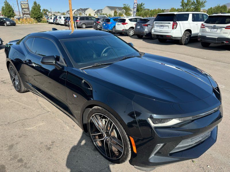 2017 Chevrolet Camaro 2LT RS photo 7