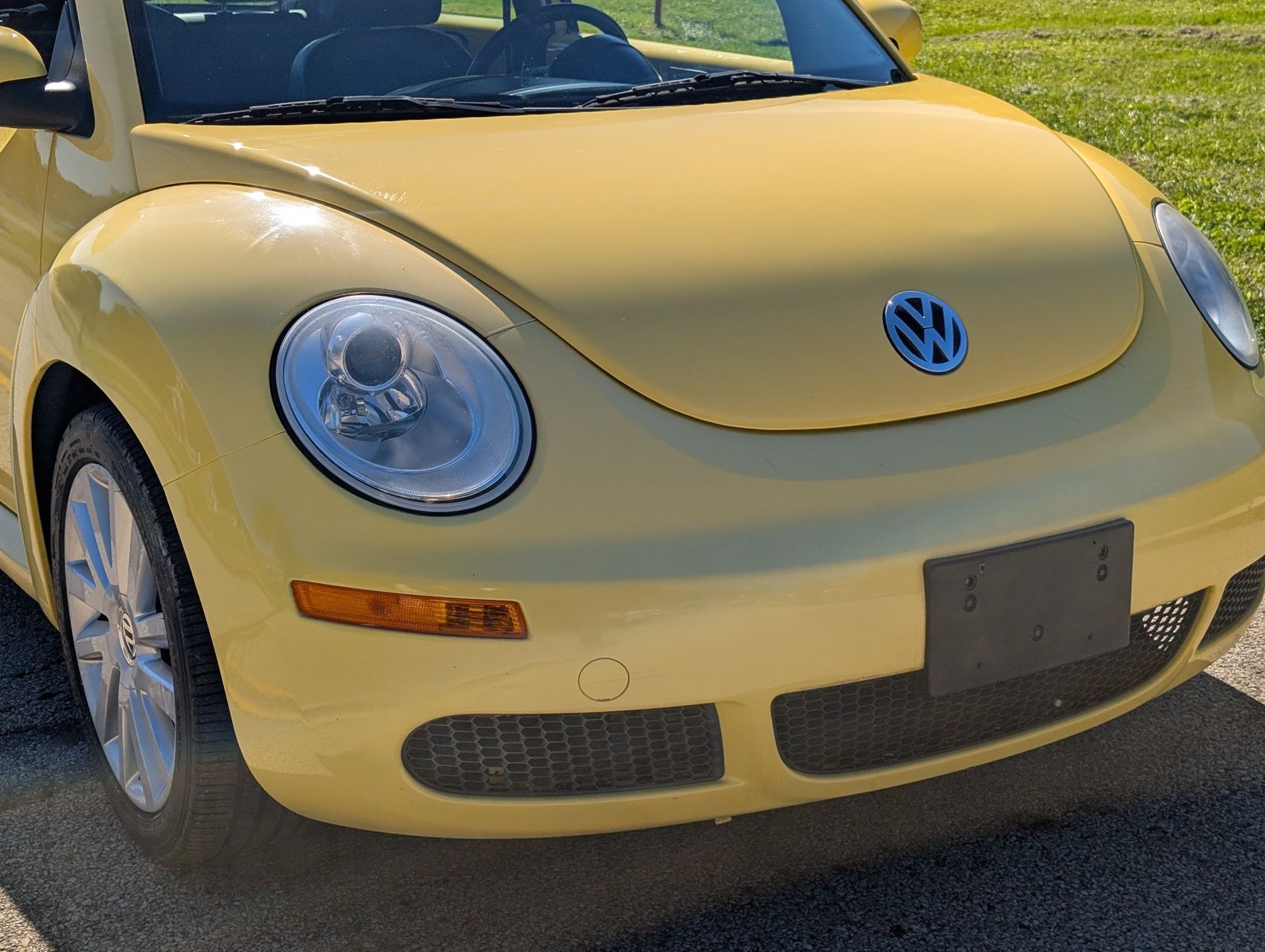 2008 Volkswagen New Beetle 18