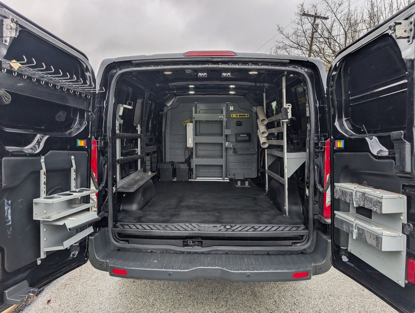 2018 Ford Transit-150 57