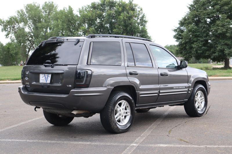 2004 Jeep Grand Cherokee Photos