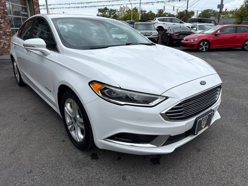 2018 Ford Fusion Hybrid SE photo 3
