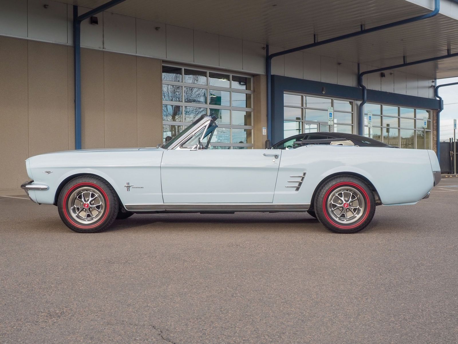 1966 Ford Mustang 10