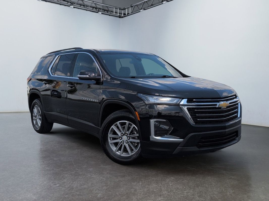 2023 Chevrolet Traverse LT Cloth FWD