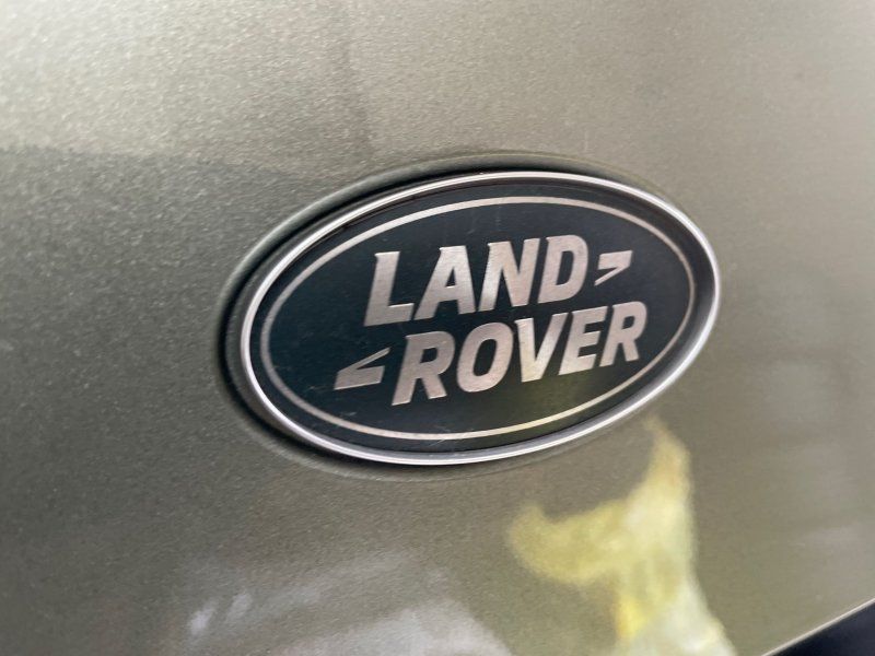 2022 Land Rover Defender SE - Photo 23