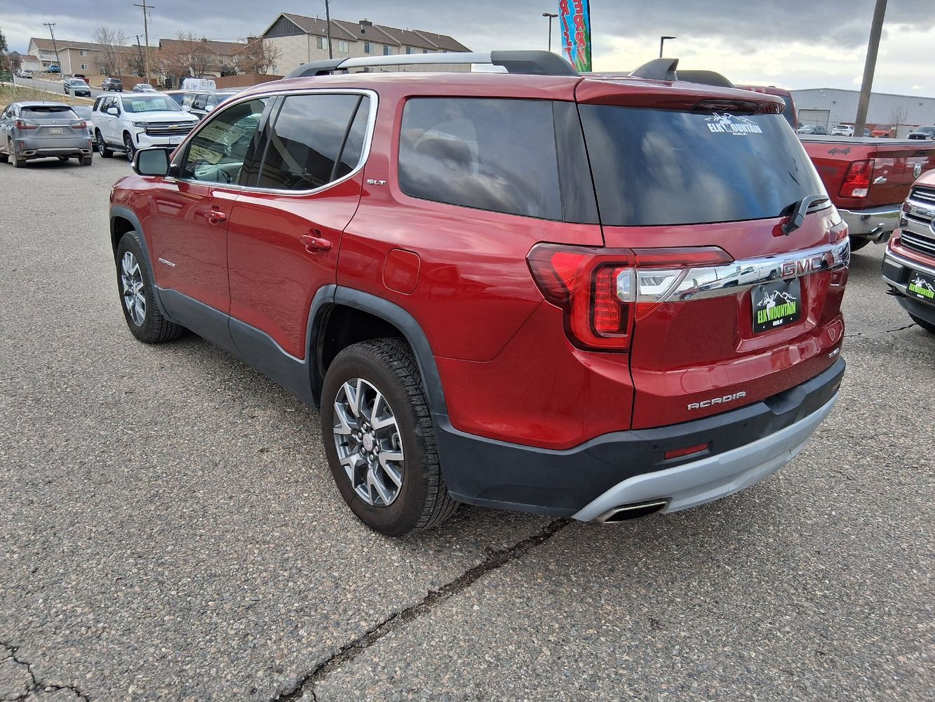 2023 Gmc Acadia SLT photo 2