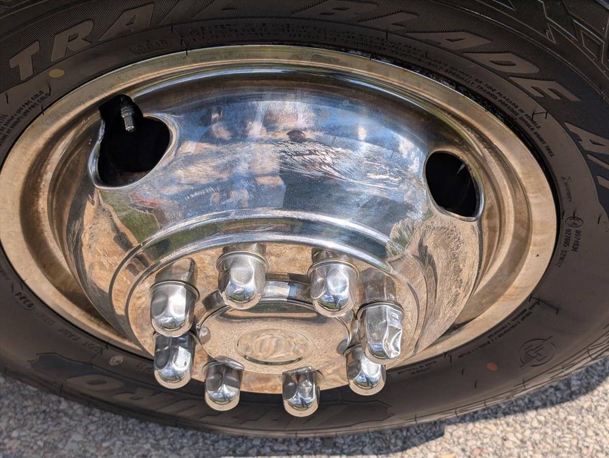 2014 Ford E-Series 16