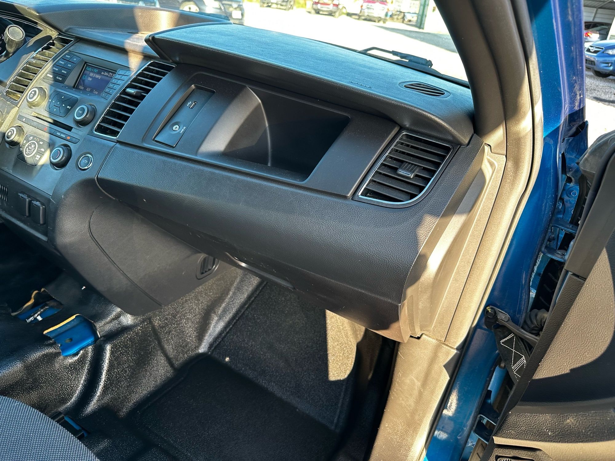 2013 Ford Taurus photo 15
