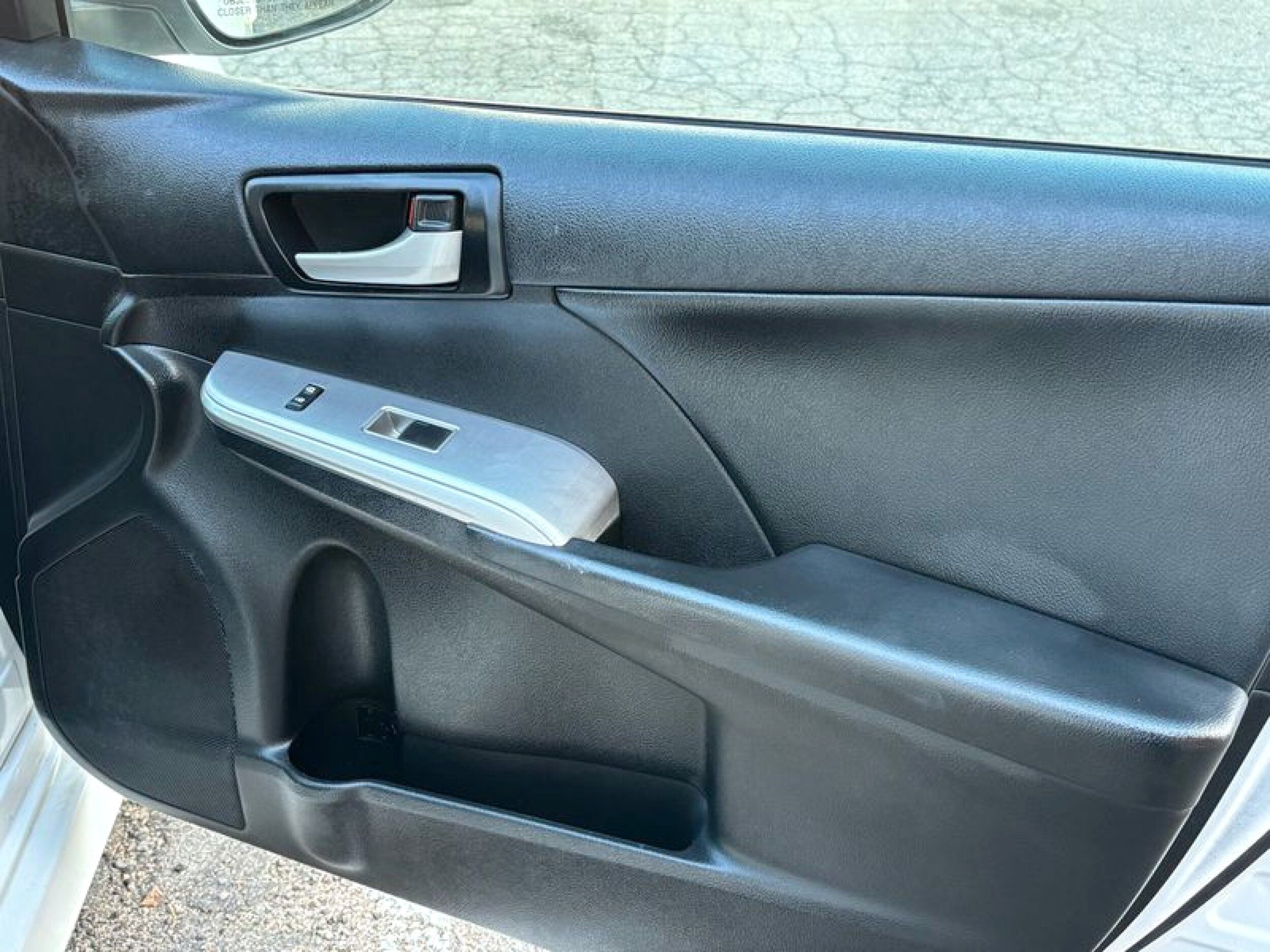 2014 Toyota Camry SE Hybrid - Photo 15