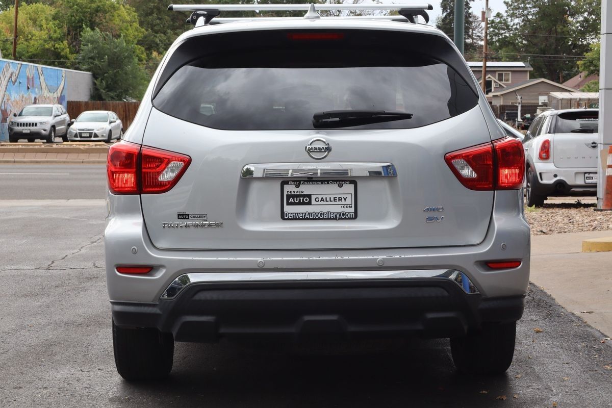 2019 Nissan Pathfinder SV