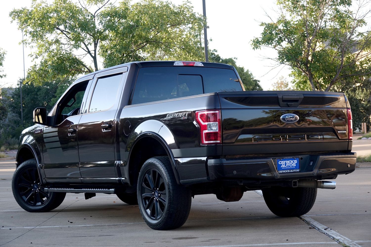 2019 Ford F-150 XLT photo 4