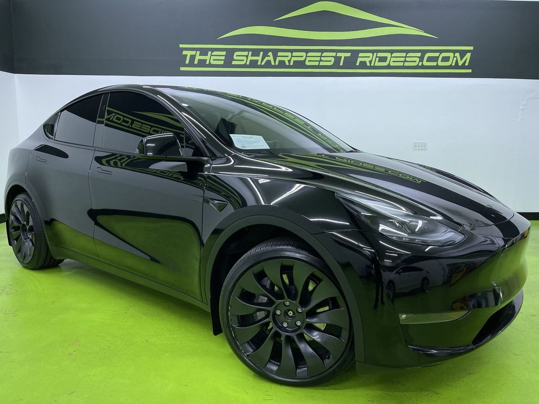 Black 2024 Tesla Model Y Long Range AWD SUV / Crossover All-Wheel Drive Automatic