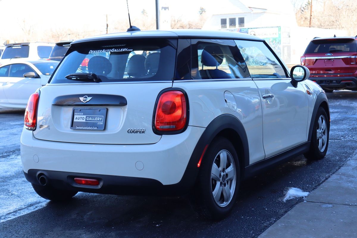 2017 MINI Hardtop Cooper