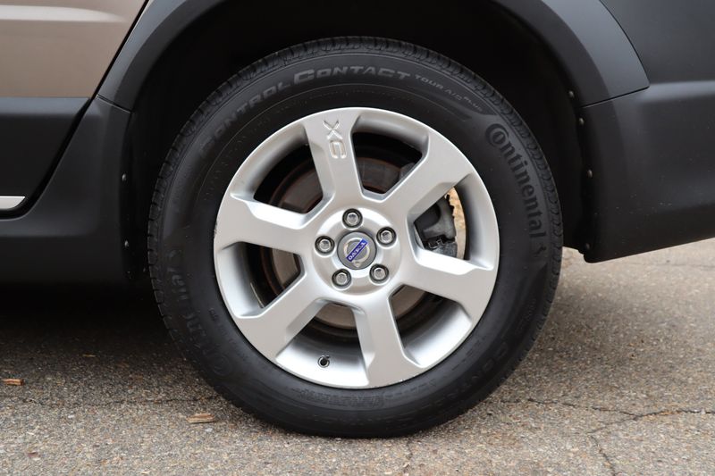 2009 Volvo XC70 T6 | Victory Motors of Colorado