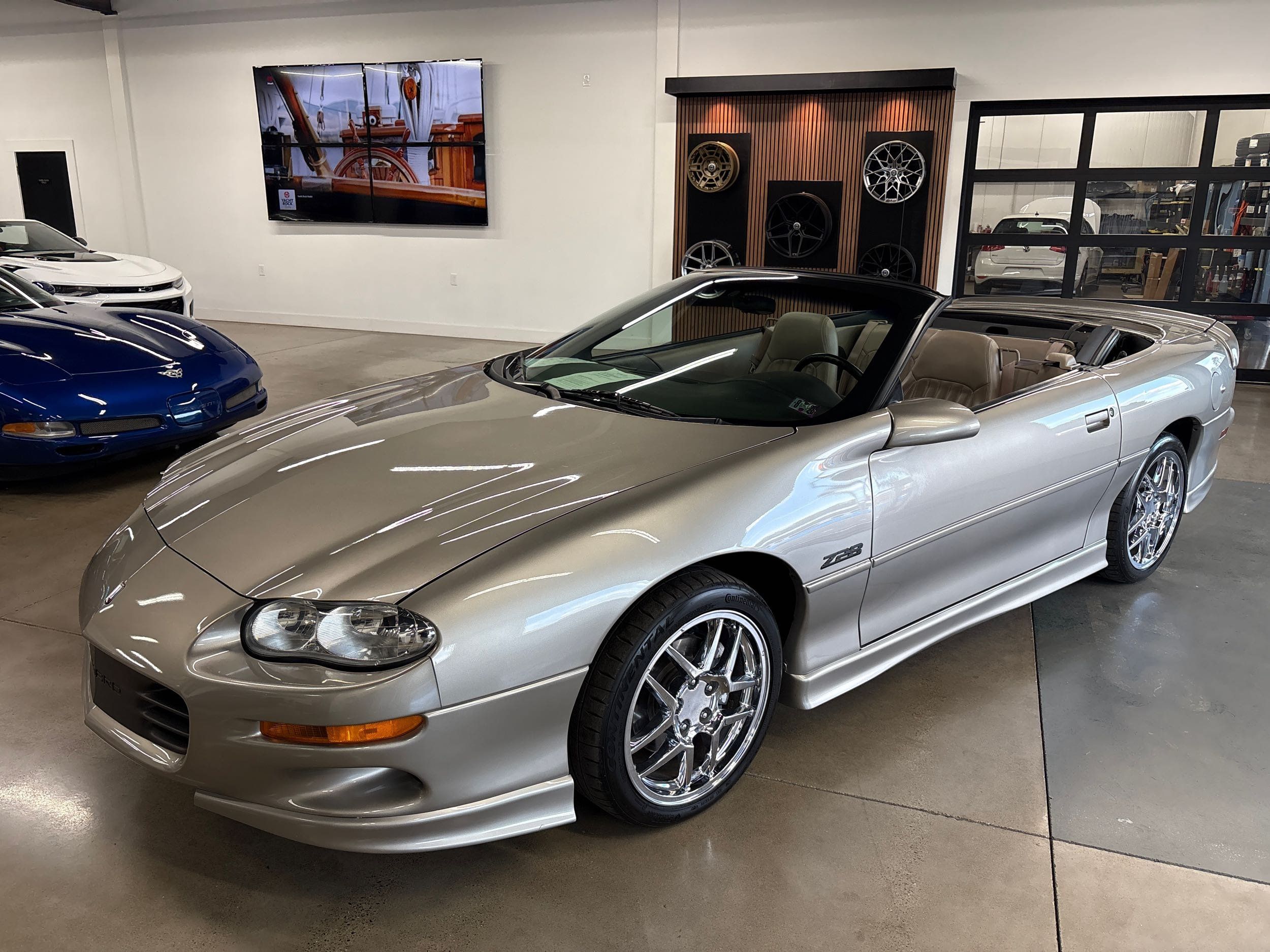 2002 Chevrolet Camaro Sport Coupe photo 3