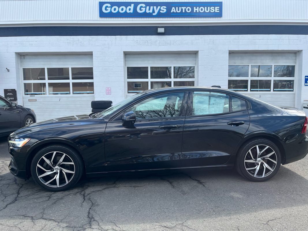 2020 Volvo S60 T5 Momentum FWD