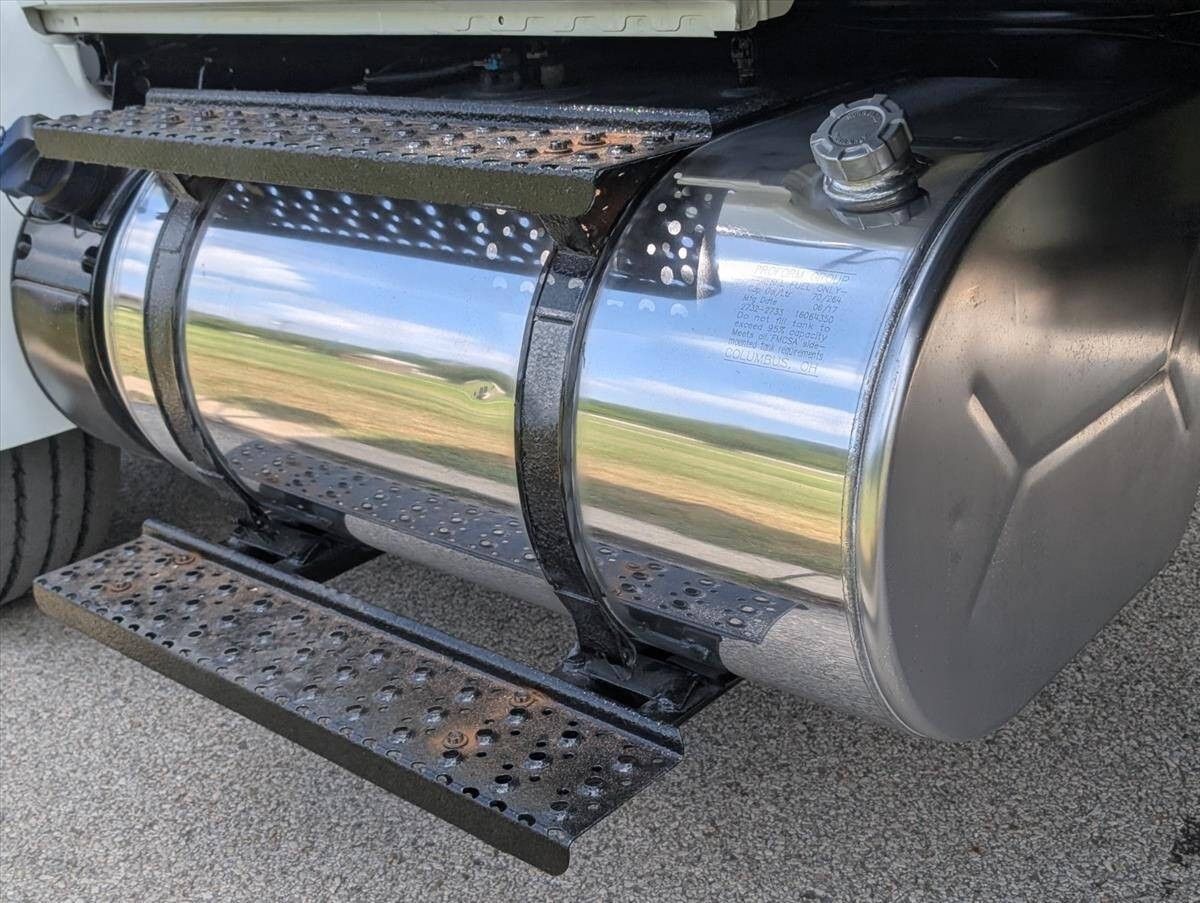 2018 International DuraStar 4300 90