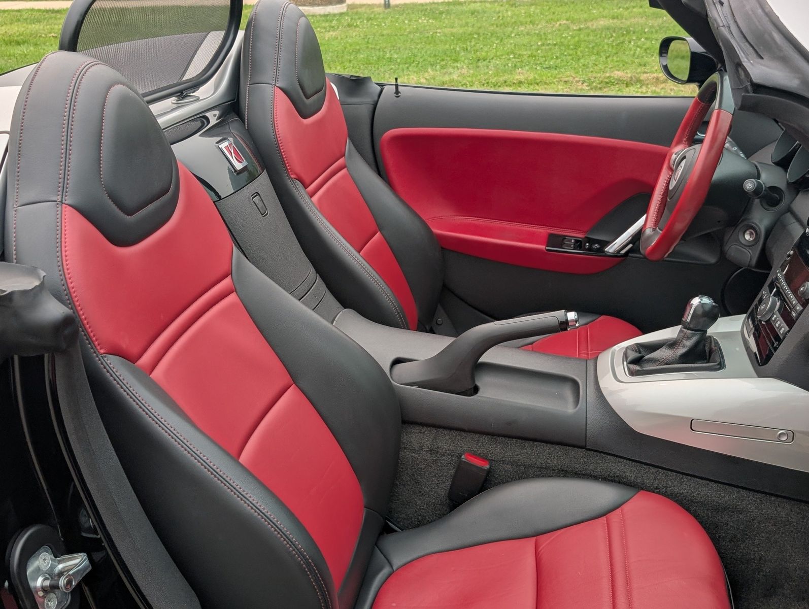 2007 Saturn Sky 43