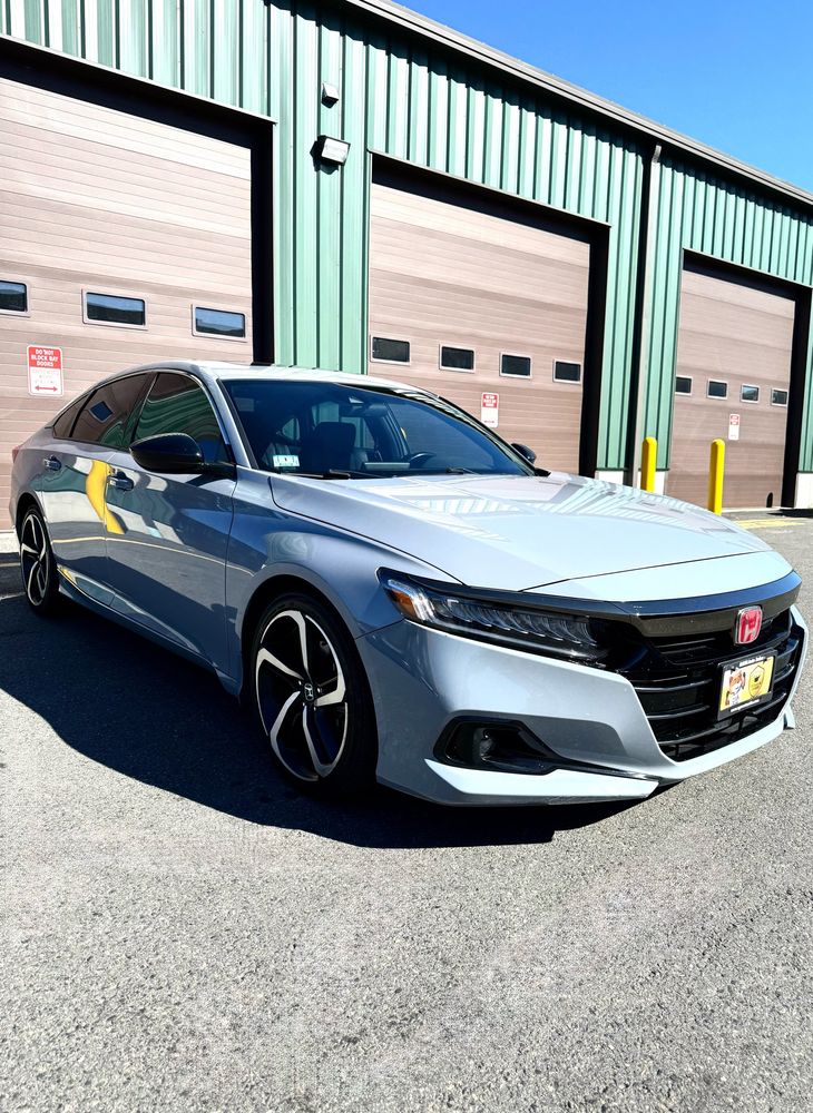 2021 Honda Accord Sport 2.0T photo 3
