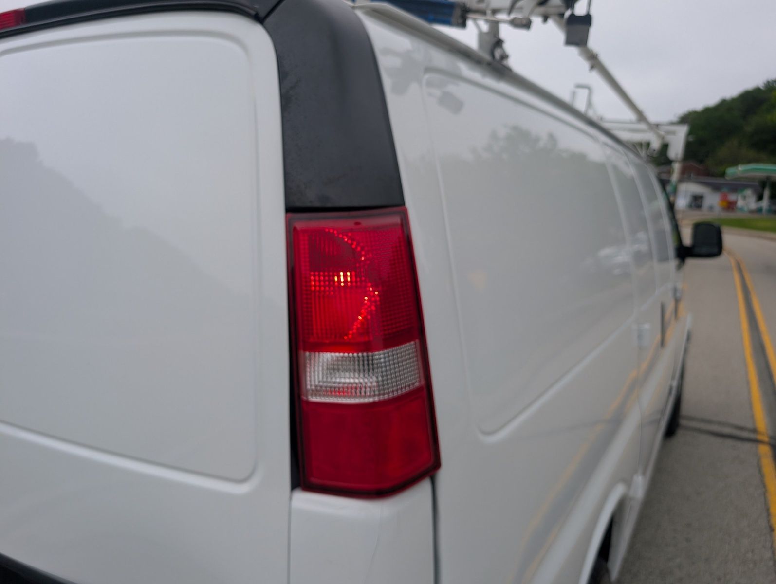 2019 Chevrolet Express 2500 74
