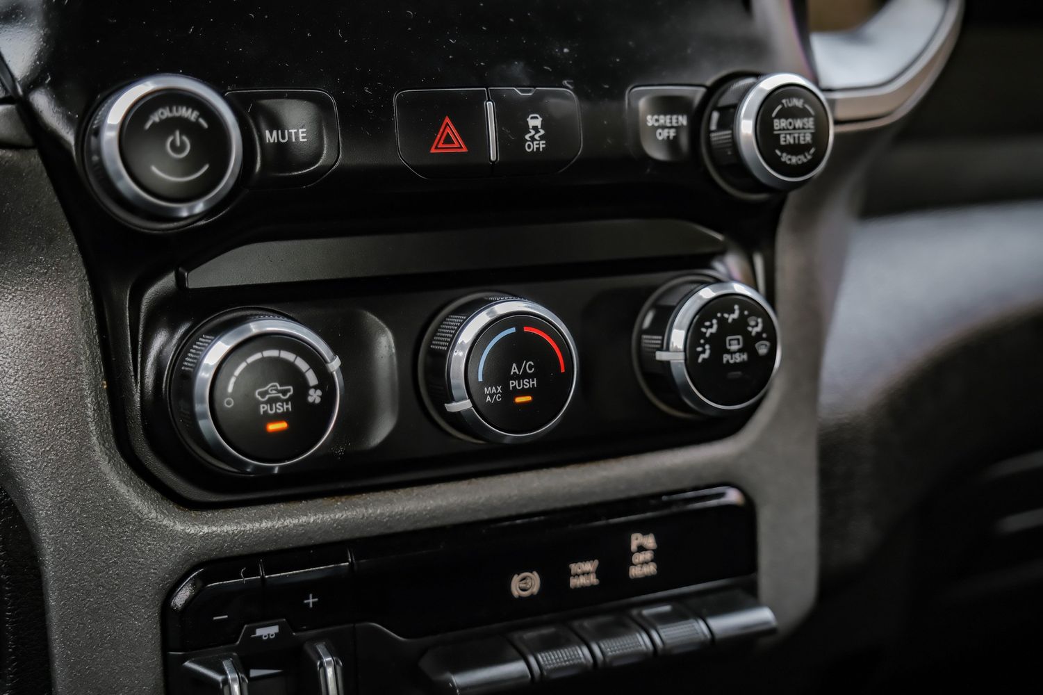 2024 Ram 2500 Tradesman photo 24