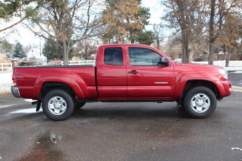 2005 Toyota Tacoma Photos